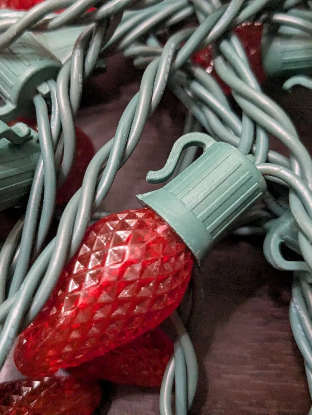 LED Christmas Lights Strawberry 50CT GE C6 Vintage Style Lights W Built In Clips